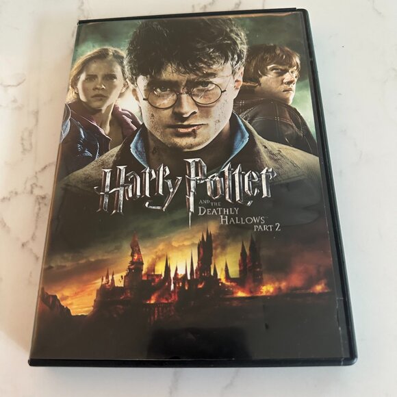 2 for $10 🎁 Harry Potter and the Deathly Hallows Part 2 - Picture 1 of 4